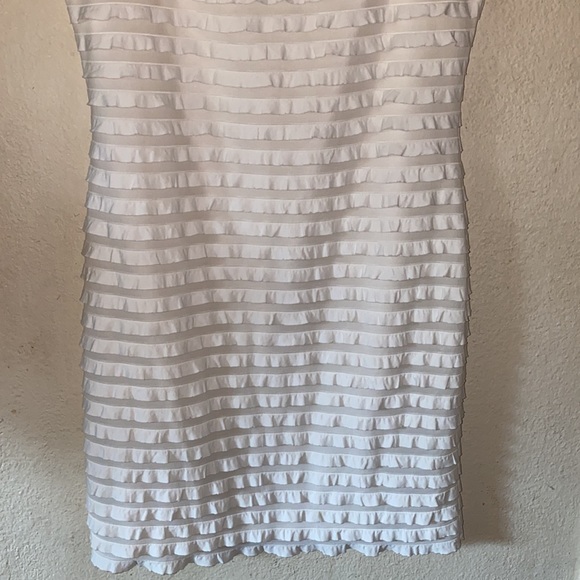 Donna Morgan sleeveless ruffled dress - Picture 5 of 9